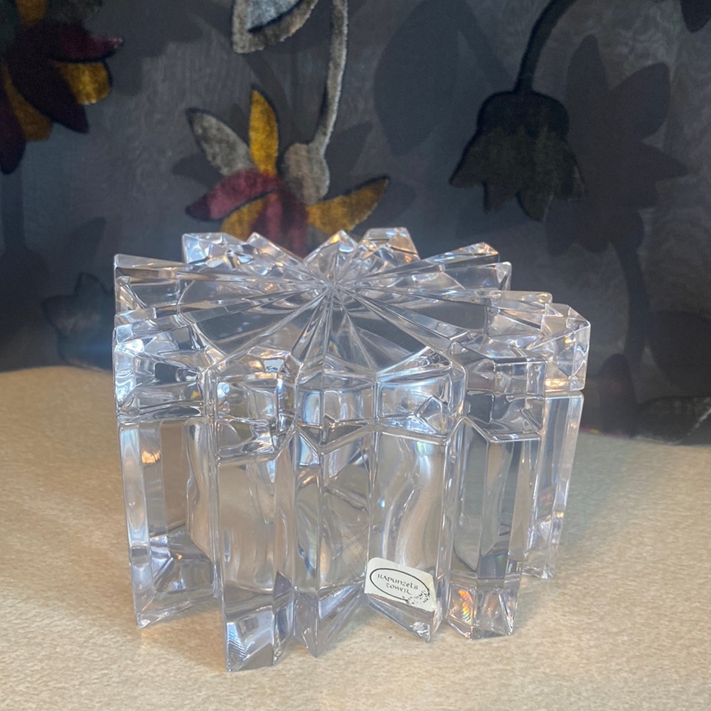 Rapunzel’s Tower clear crystal look snowflake shape candy dish with lid